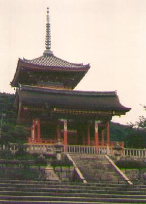 kiyomizudera-pagoda.jpg