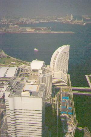 landmark-tower-view-sail.jpg