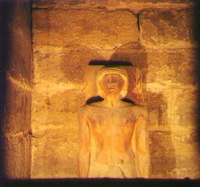 saqqara-tombti-statue.jpg