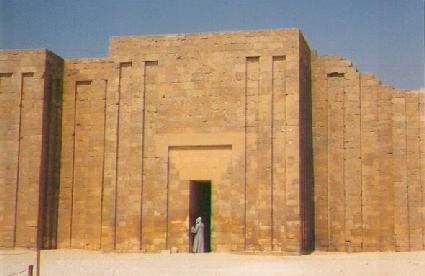 saqqara-zoser-complex-entrance-closeup.jpg