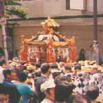eki-matsuri-male-mikoshi.jpg
