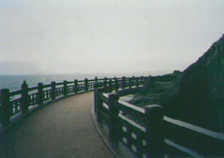 enoshima-caves-bridge.jpg