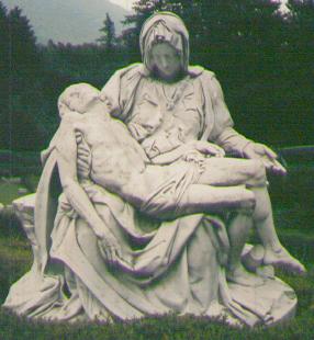 hakone-pieta.jpg