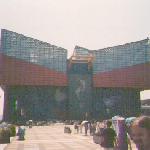 osaka-aquarium-building.jpg