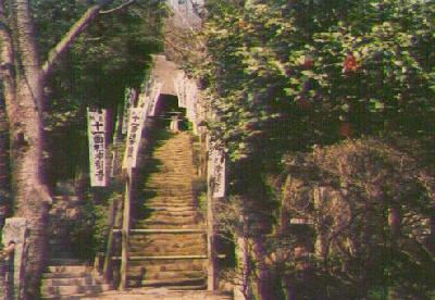 sugimotodera-step.jpg